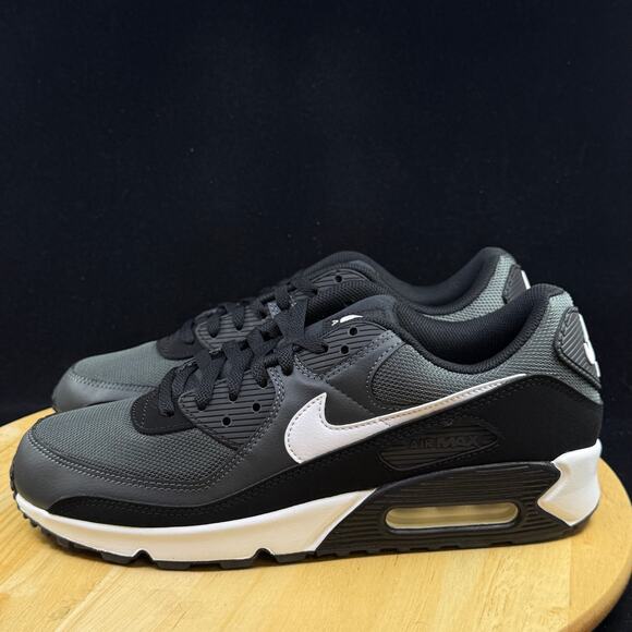 Men\'s Nike Air Max 90 Shoes Iron Smoke Grey Black White Size 9.5 CN8490-002